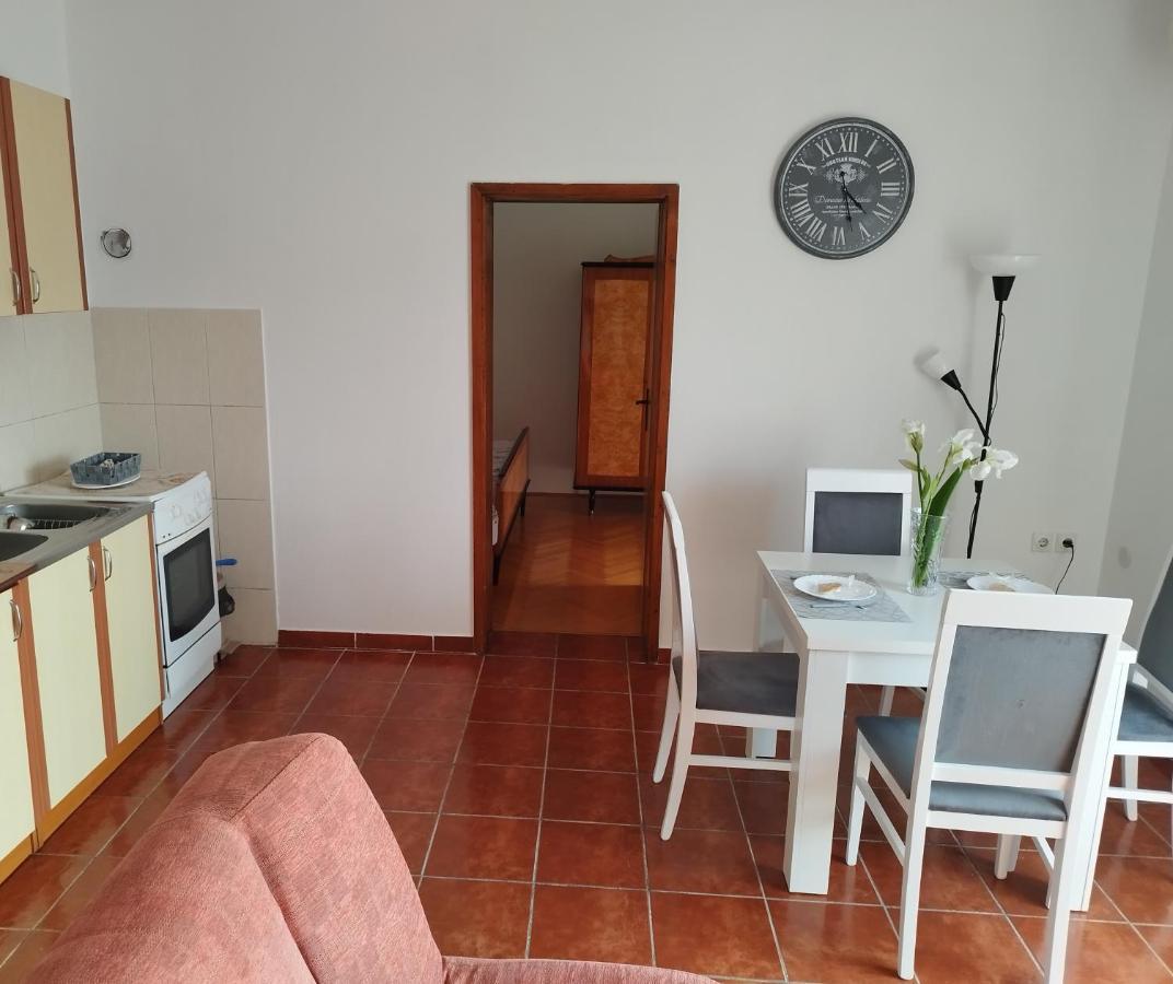 Milka Apartment Kotor Eksteriør billede
